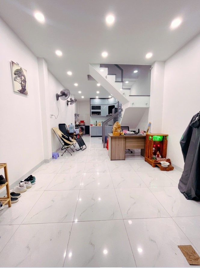 Bán nhà mặt tiền TTN06, 40m ra Phan Văn Hớn giá chỉ hơn 7 tỷ - Ảnh chính